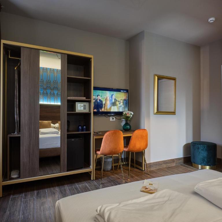 Hotiday Verona Fiera - Standard Double Room - 2