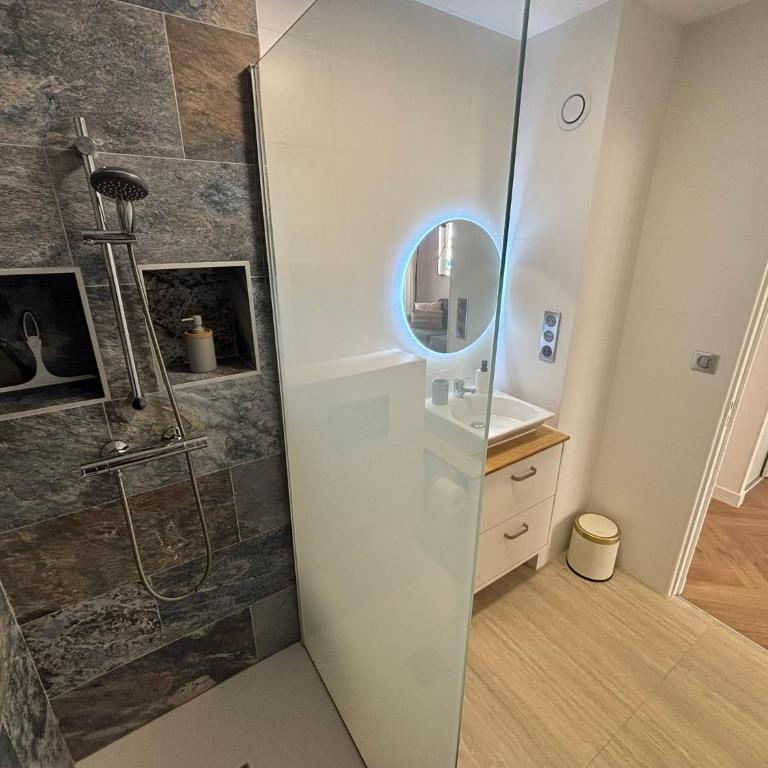 L'ecrin Sétois - T2 Climatisé - Centre Ville - Terrasse - Apartamento de 1 dormitorio - 6