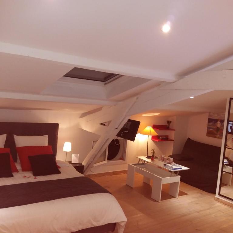 Chambres d'Hôtes LA PASTOURELLE Royan centre - Comfort Double Room with Private Bathroom - 27
