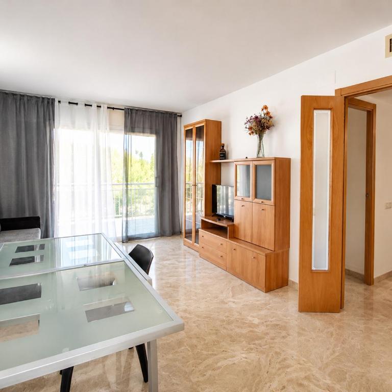 Solo familias-Ventura Park C- 3 - Three-Bedroom Apartment - 9
