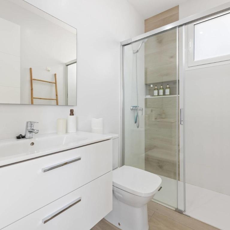 CoastLight Rooftop by Bayside Modern Penthouse - Apartamento - 23
