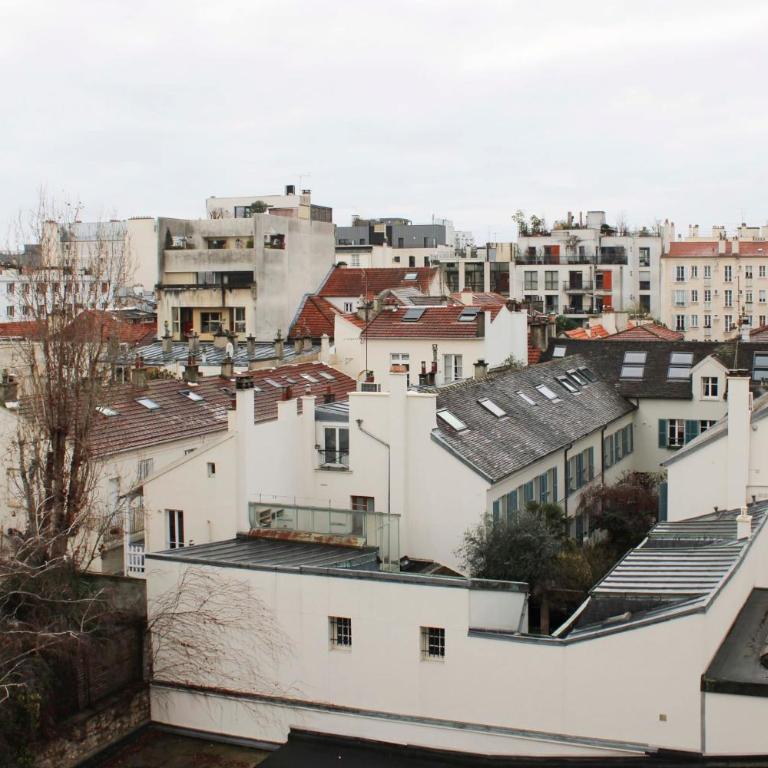 Bright apartment in Boulogne-Billancourt - Apartment - 16