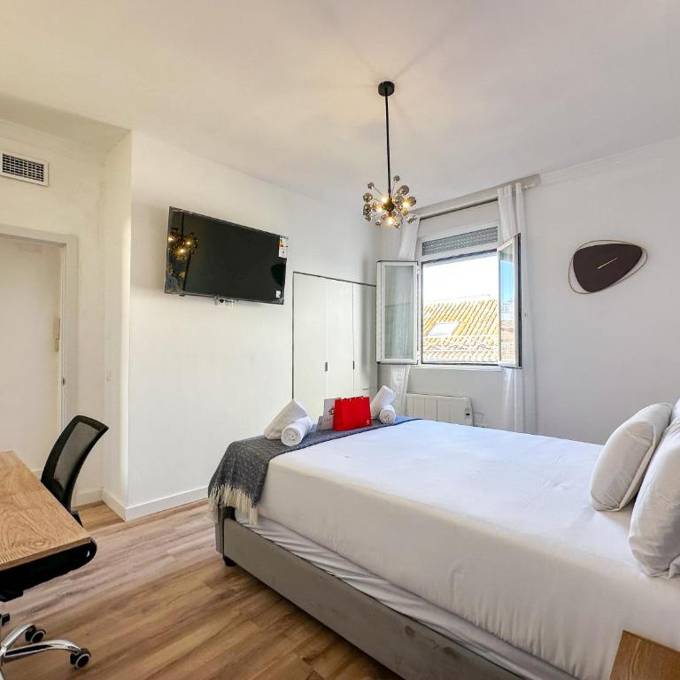 Casa Solé Bright Home Marbella - Three-Bedroom House - 11