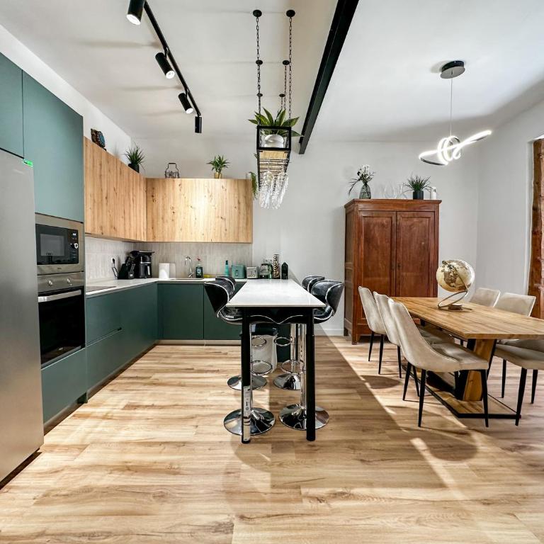 Casa Solé Bright Home Marbella - Three-Bedroom House - 13