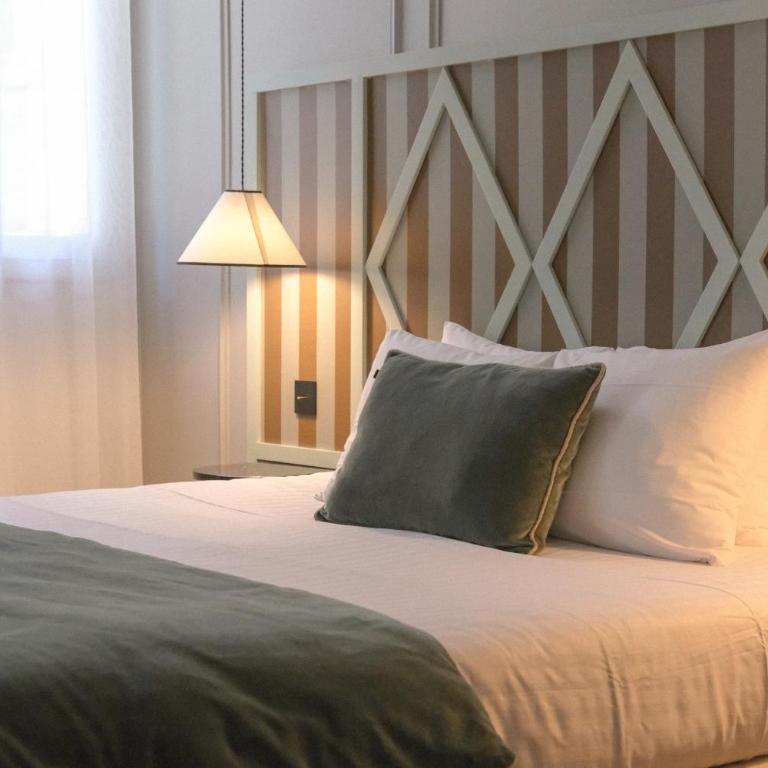 Boutique Hôtel Le Clos Huguerie - Bordeaux Centre - Chambre Double avec Lit d'Appoint - 7