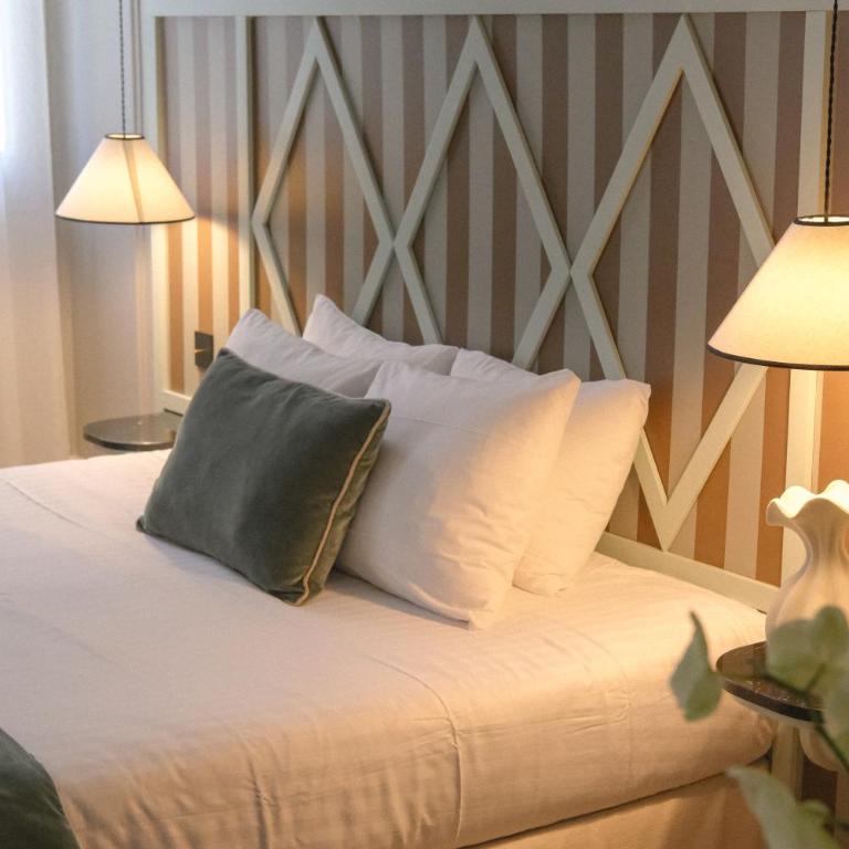Boutique Hôtel Le Clos Huguerie - Bordeaux Centre - Chambre Double avec Lit d'Appoint - 8