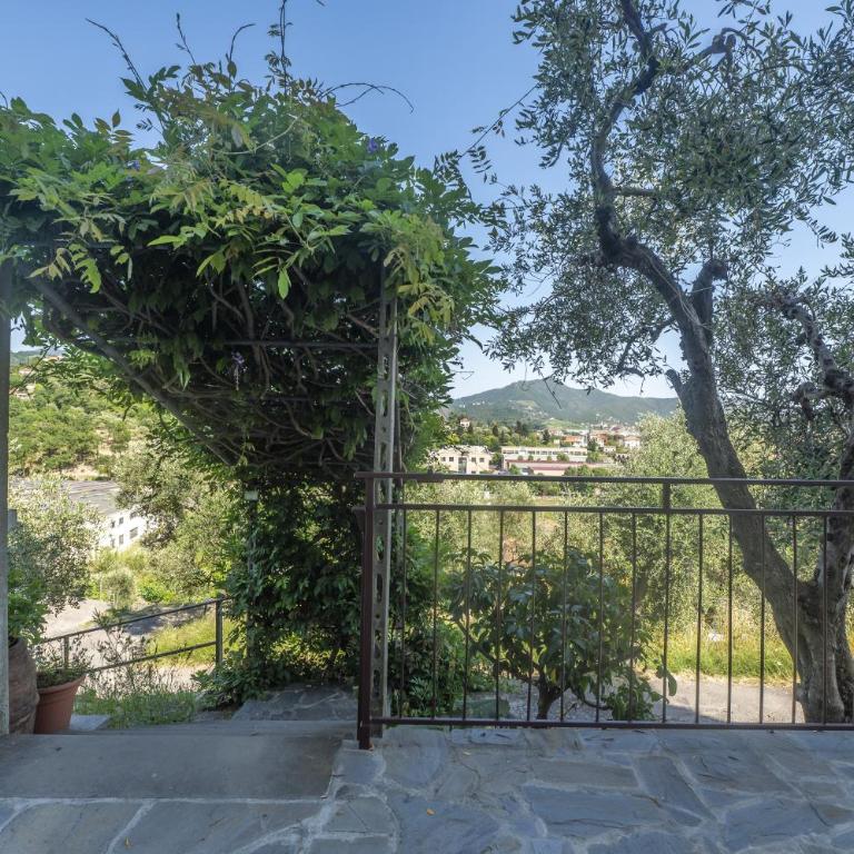 The Hilltop House - Apartment - 27