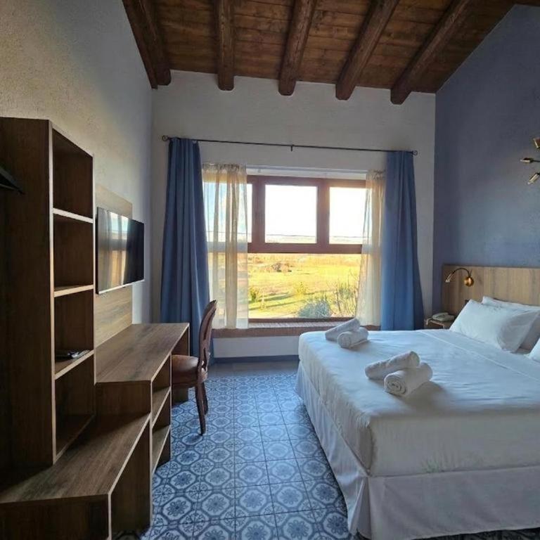 Agriturismo Maison Oro Verde - Camera Matrimoniale con Letto Supplementare - 3