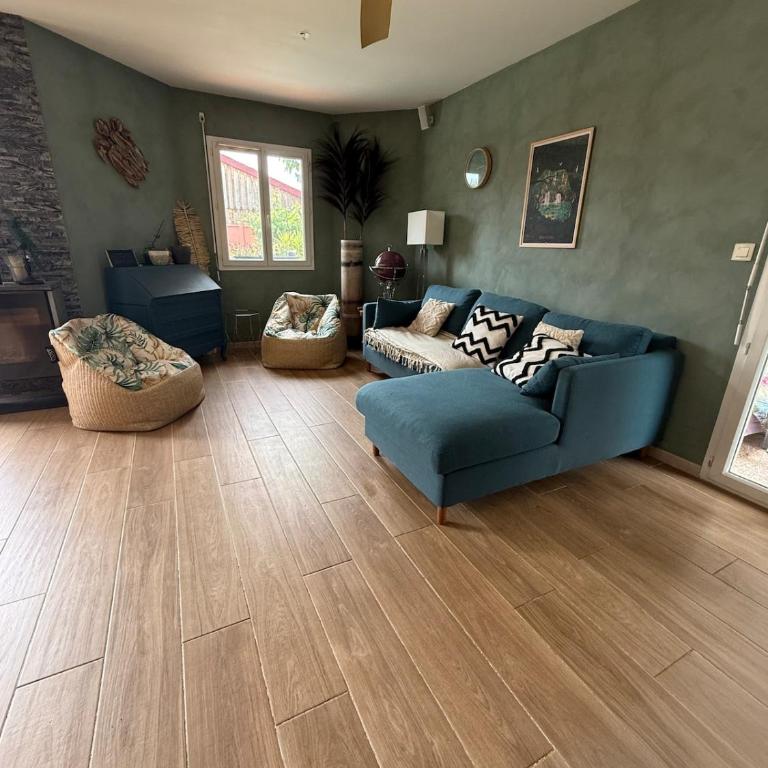 Maisons proche de l'océan avec piscine - Six-Bedroom House - 34