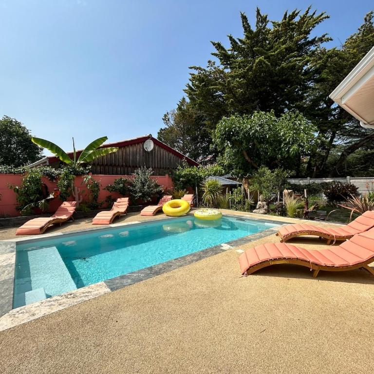 Maisons proche de l'océan avec piscine - Six-Bedroom House - 41