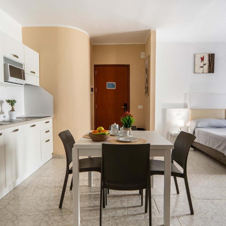 Chic Rina Sea Apartment M2 Studio sleeps 2 persons - Apartment - 13