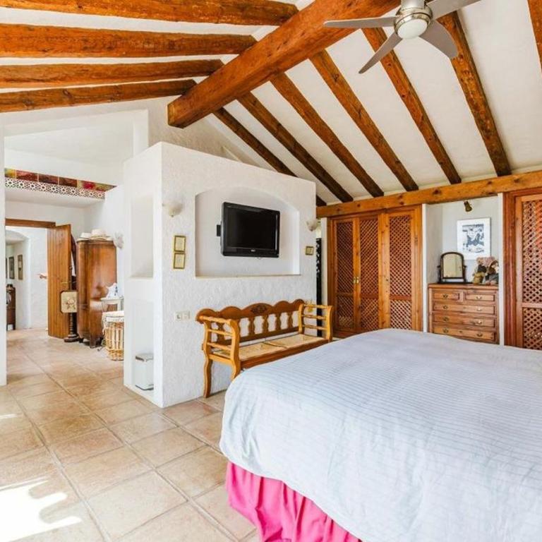 Casa Beach - Five-Bedroom House - 2