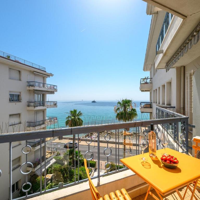 LE BERGASOL vue mer terrasse proche centre - Appartement - 34