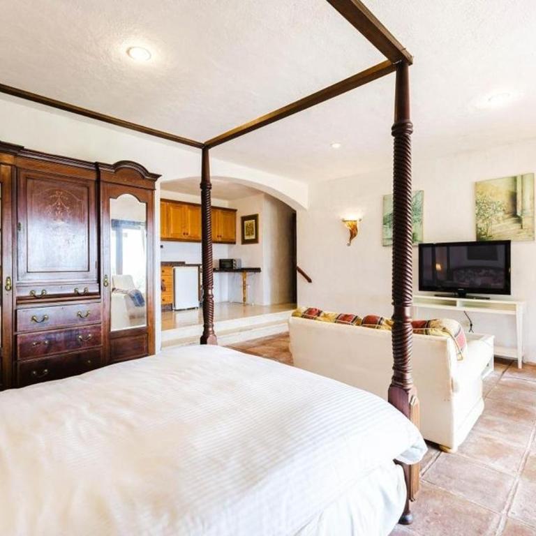 Casa Beach - Five-Bedroom House - 31