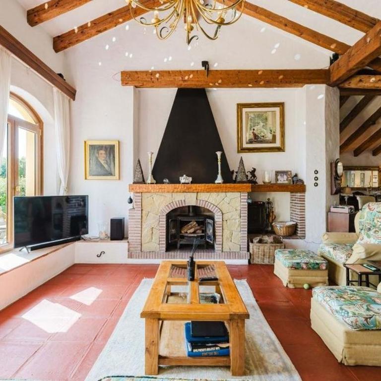 Casa Beach - Five-Bedroom House - 33