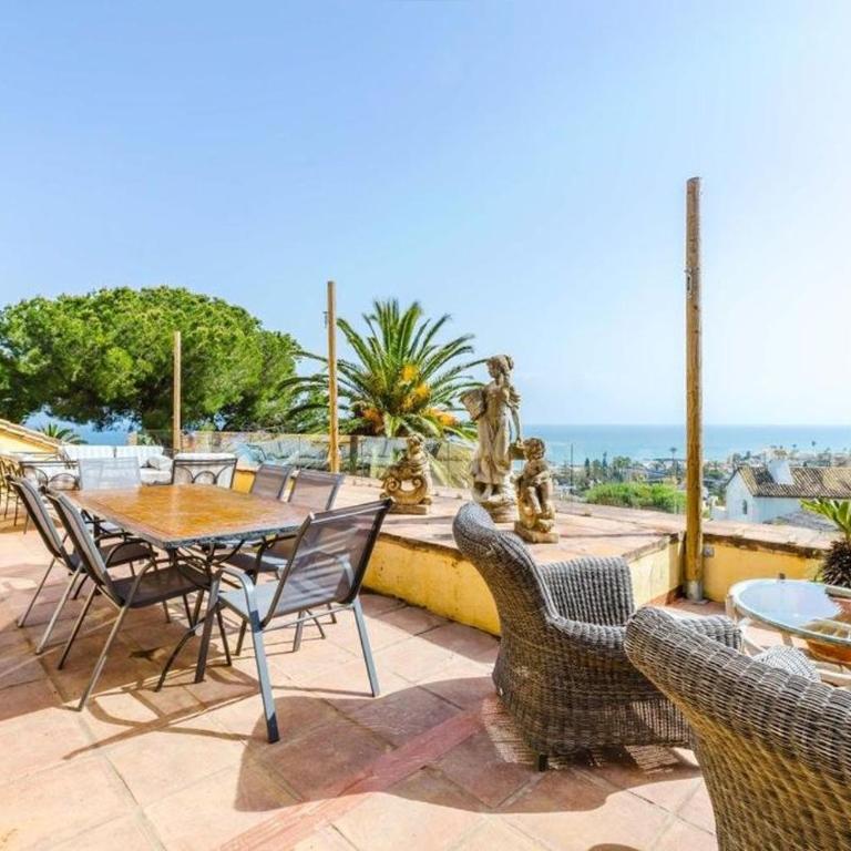 Casa Beach - Five-Bedroom House - 44