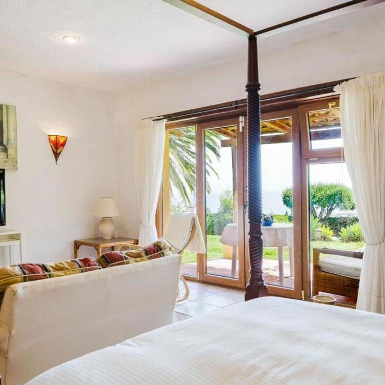 Casa Beach - Five-Bedroom House - 47