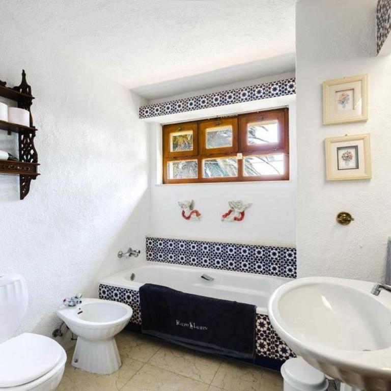 Casa Beach - Five-Bedroom House - 50