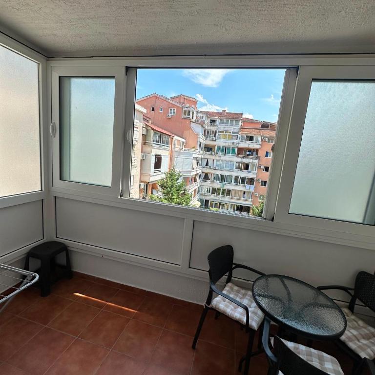 Brera Apartman - Three-Bedroom Apartment - 1