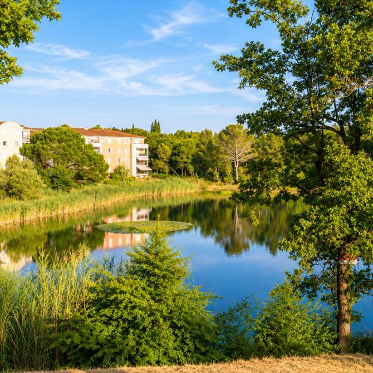 Cozy 2-room apartment with a pool, beach 8 min away! - One-Bedroom Apartment - 13