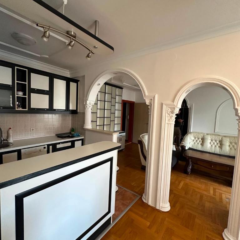Brera Apartman - Three-Bedroom Apartment - 5