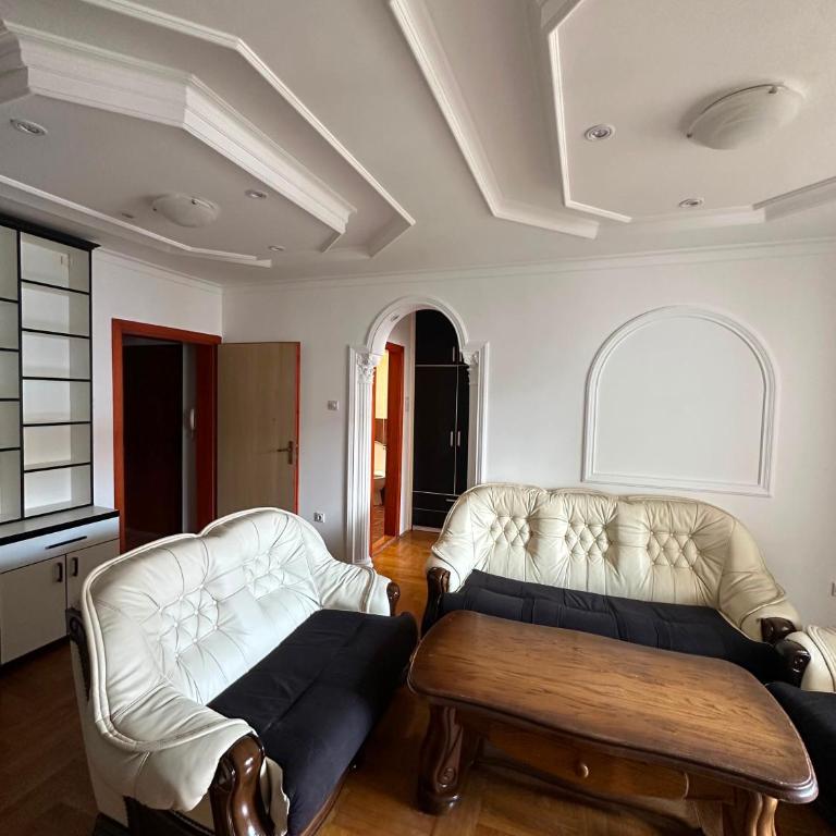 Brera Apartman - Three-Bedroom Apartment - 9
