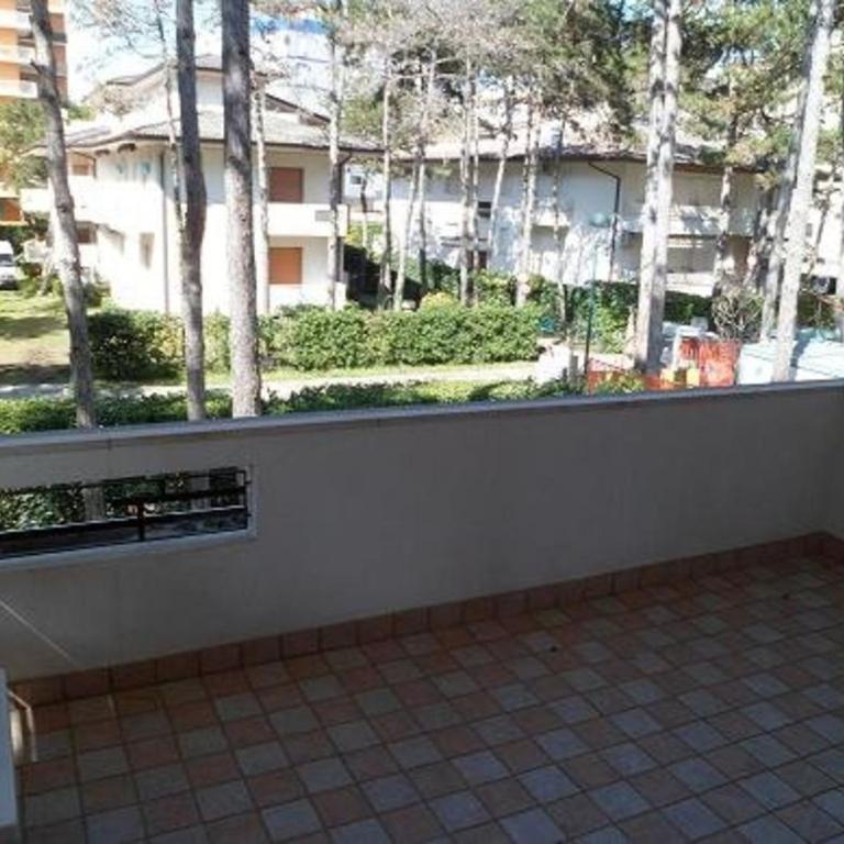 Practical stay in Lignano with parking - Apartment - 2
