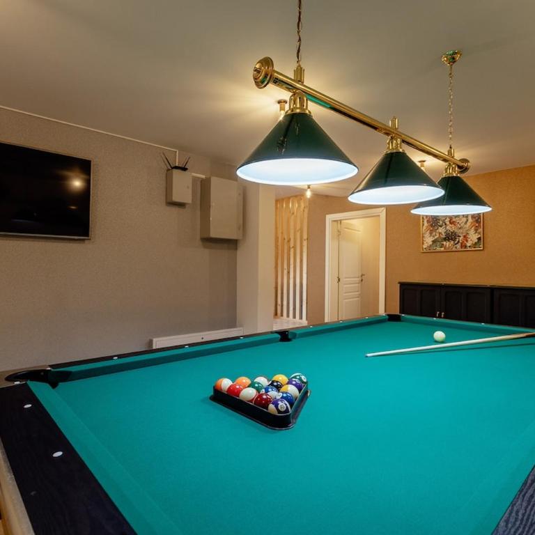 Lux Olive Garden Villa - Five-Bedroom House - 79