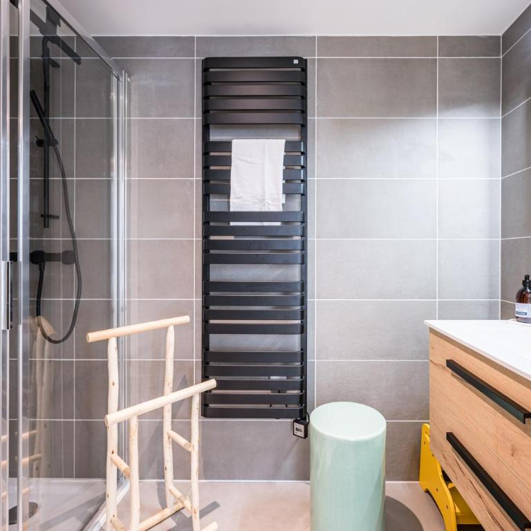 Les Chalets de L'Aiguille - B301 - Apartment - 8