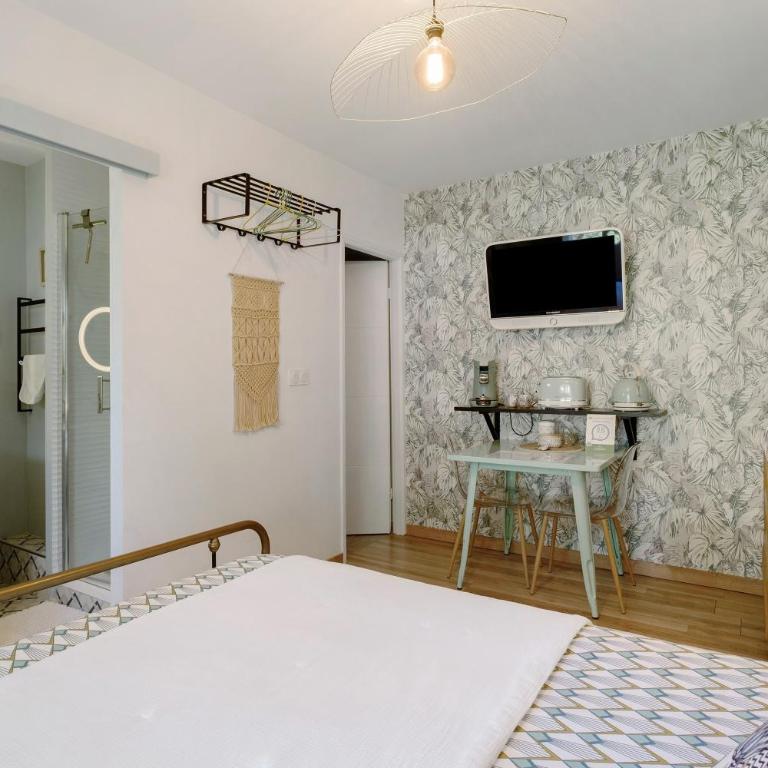 Les Arbousiers - Chambre Double - Vue sur Jardin - 5