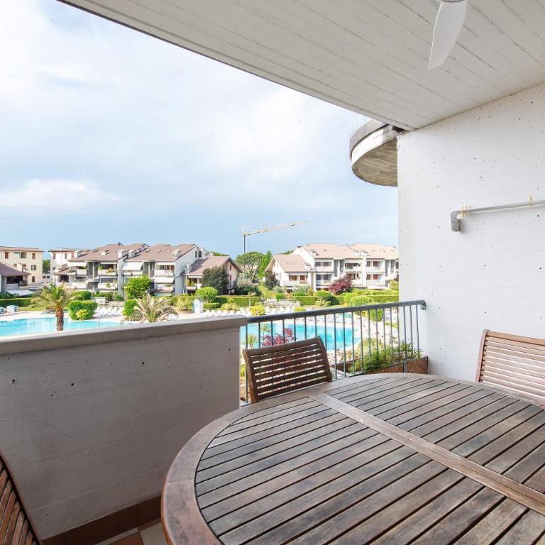 Vivienne In Front Of Pool - Casa con 2 Camere da Letto - 11