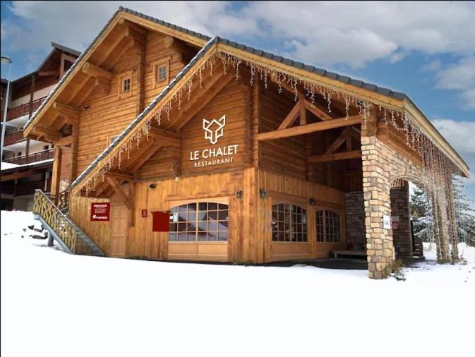 CHALET LUXE, 8-10 Pers, Parking, Sauna, Wifi, Netflix, Recommandé par locataires - Chalet - 31