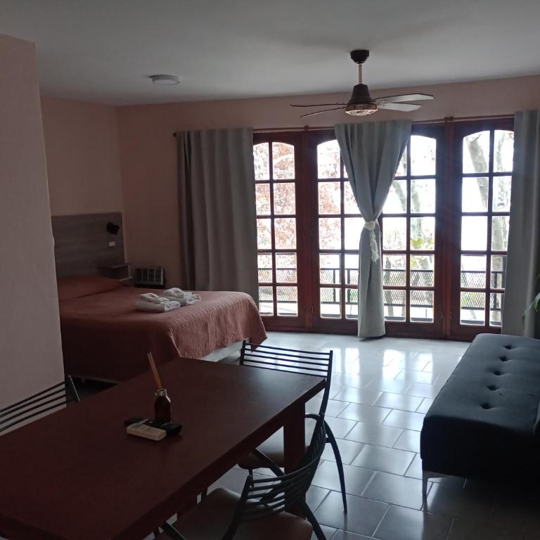 Apart Hotel Costanera Colon - Habitación Doble con balcón - 1