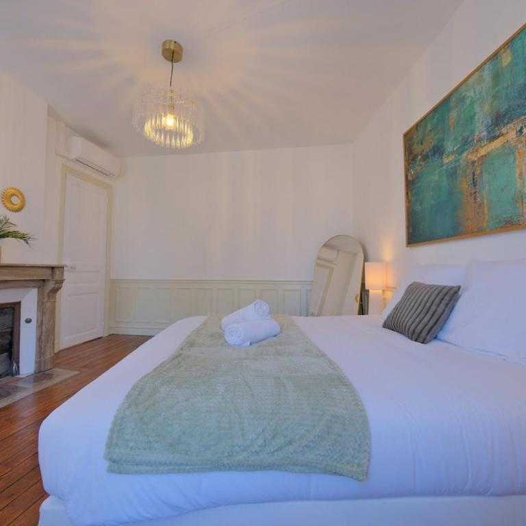 L'Écrin des Sacres - Cathédrale - Apartment - auf 2 Etagen - 6