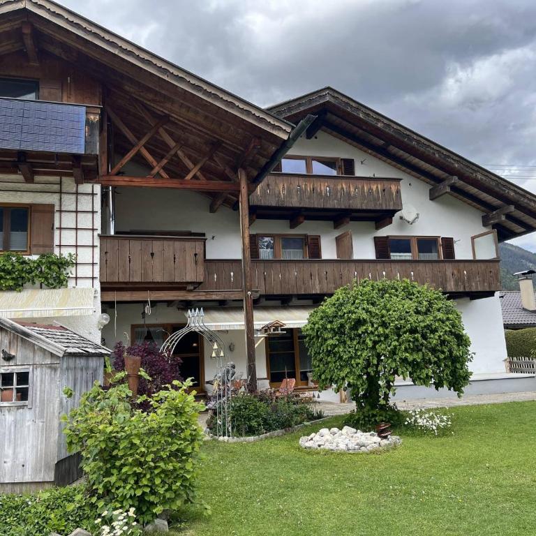 Ferienwohnung 2 Am Krepbach - Deluxe-Apartment mit 2 Schlafzimmern und Gartenblick - 1