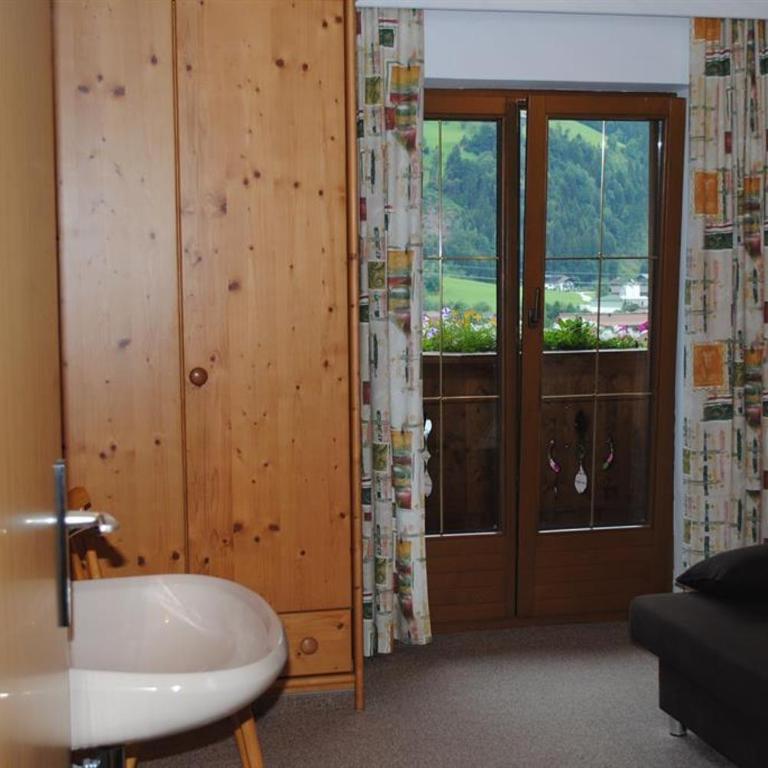 Haus Holaus Helga - Apartment mit Dusche - 10