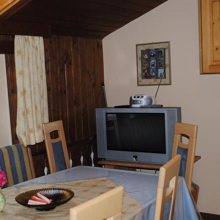 Haus Holaus Helga - Apartment mit Dusche - 13
