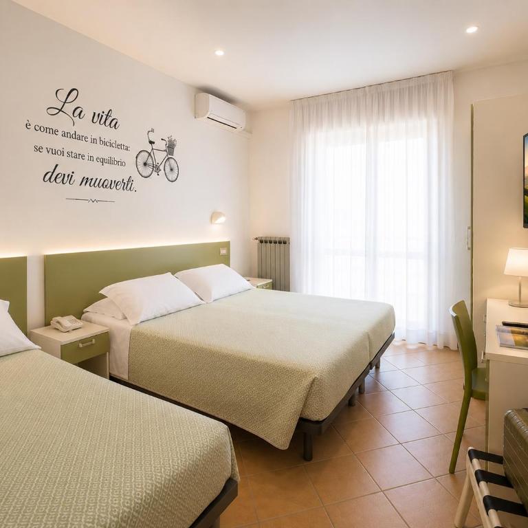 Eco-Hotel Edy - Camera Tripla - 2
