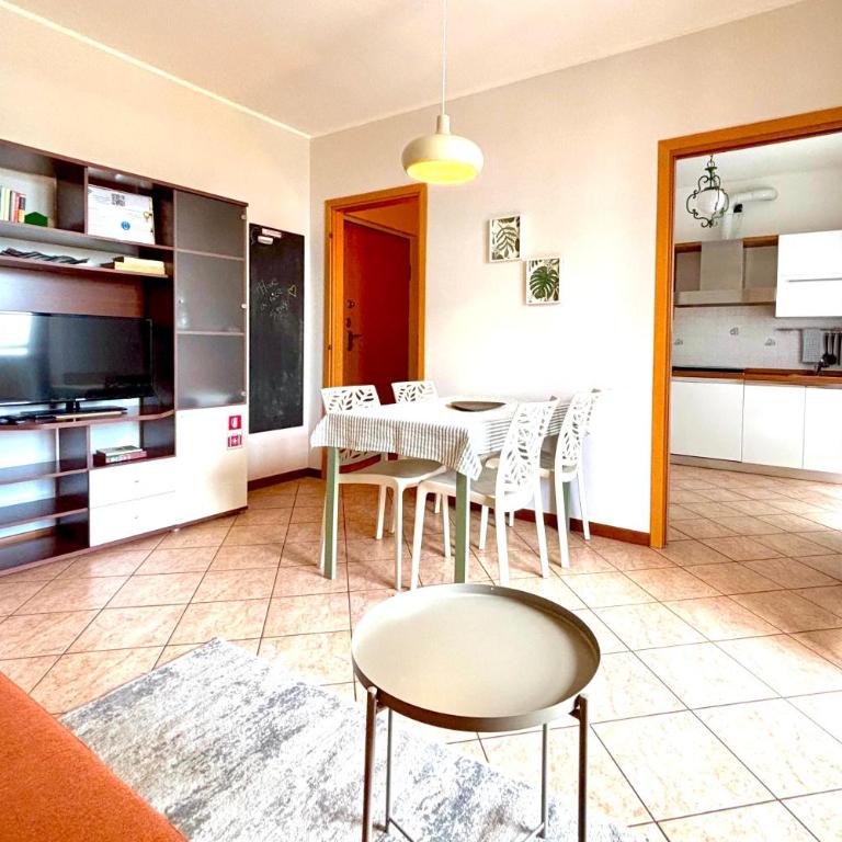 Free Garage, Cozy Apartment with Terrace - Appartamento con 3 Camere da Letto - 4