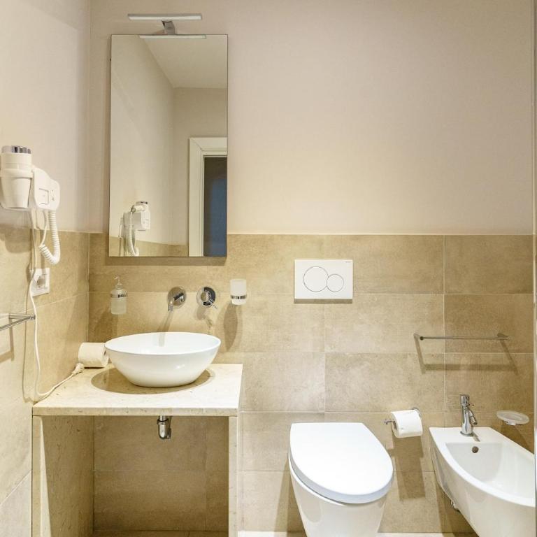 DuHom - Four-Bedroom Apartment - 15