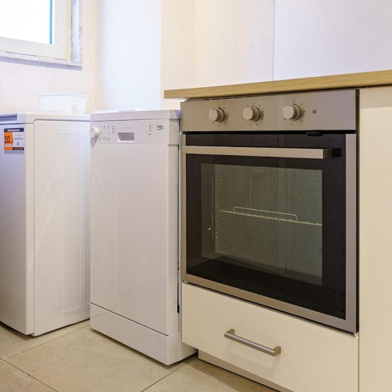 DuHom - Four-Bedroom Apartment - 36