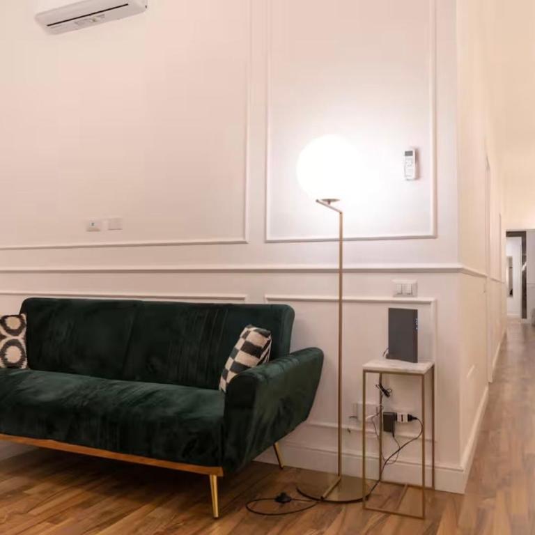 Penthouse with a view of Rome - 2 bedrooms and 2 bathrooms - Two-Bedroom Apartment with Balcony and Terrace - 3