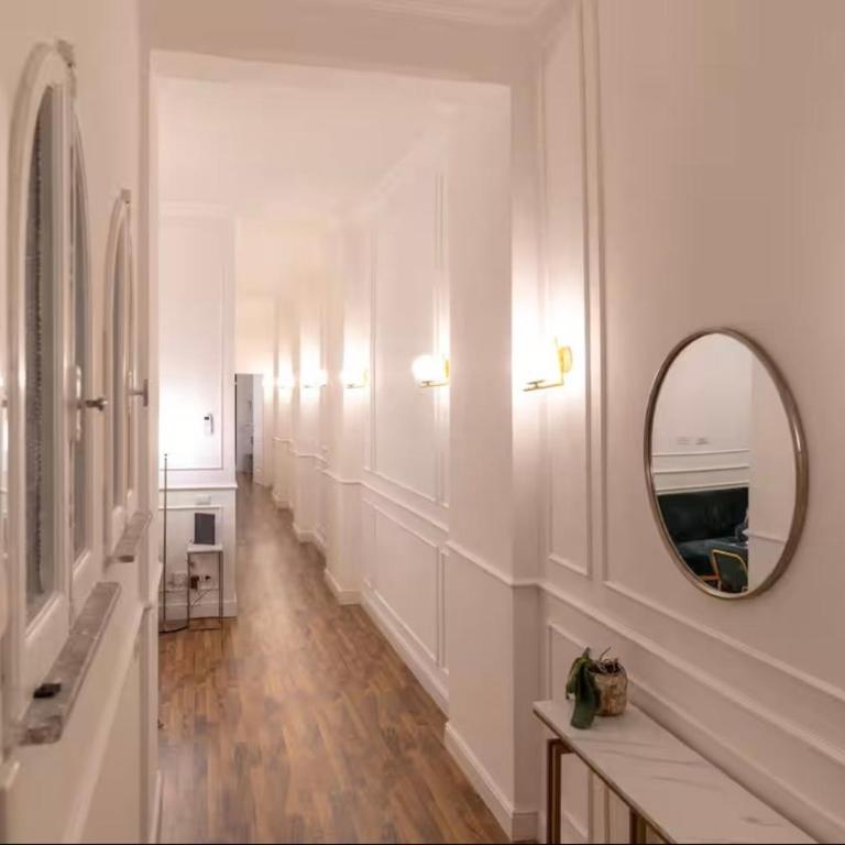 Penthouse with a view of Rome - 2 bedrooms and 2 bathrooms - Two-Bedroom Apartment with Balcony and Terrace - 13