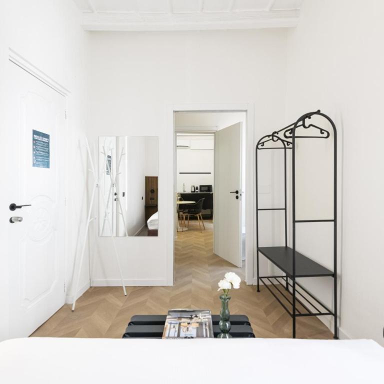 Easylife - Suite in Piazza del Duomo Como - Monolocale Deluxe - 12