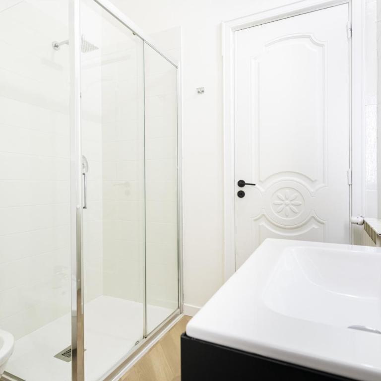 Easylife - Suite in Piazza del Duomo Como - Monolocale con Balcone - 7