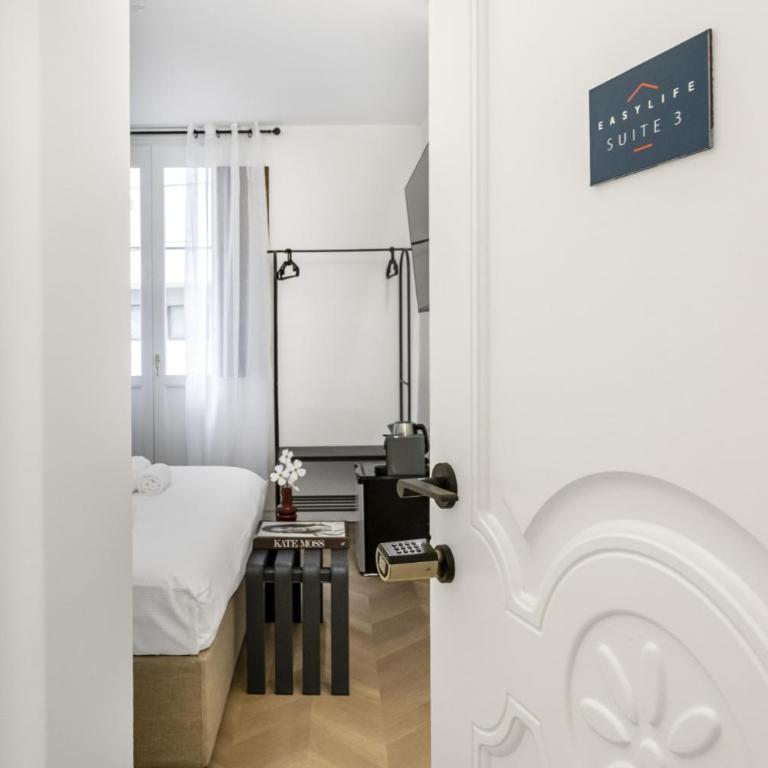 Easylife - Suite in Piazza del Duomo Como - Monolocale Queen - 14