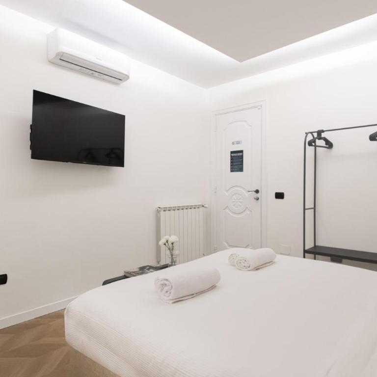 Easylife - Suite in Piazza del Duomo Como - Monolocale Superior - 4