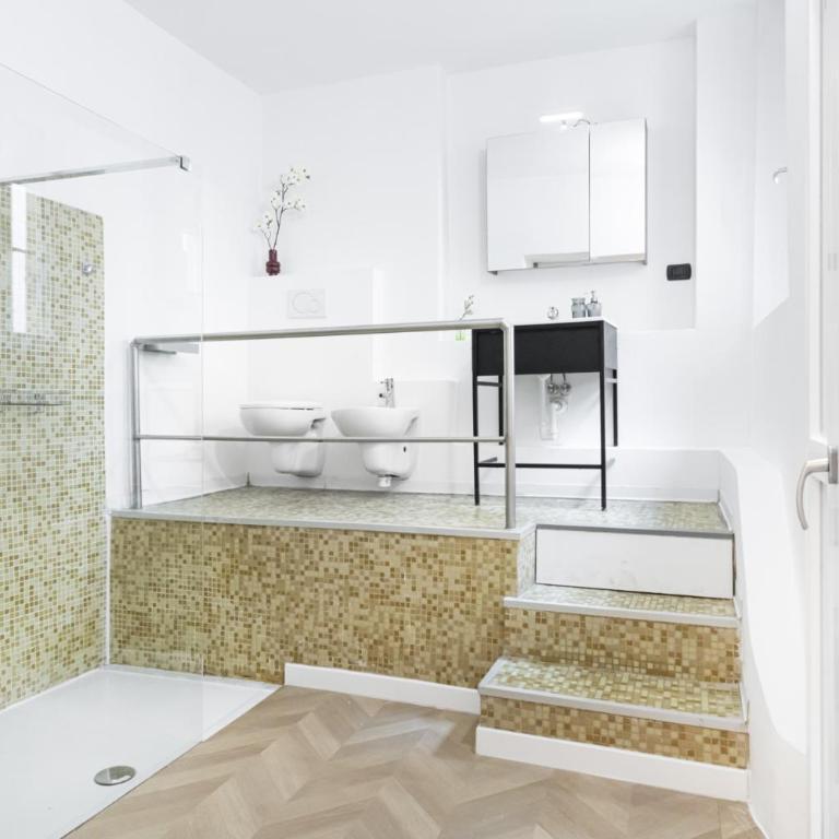 Easylife - Suite in Piazza del Duomo Como - Monolocale Superior - 16