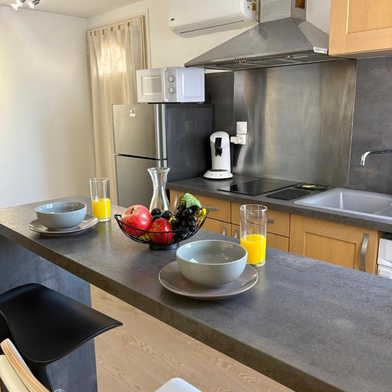 Studio avec Wi-Fi, à 5mn de la Centrale du Bugey - Monolocale con Divano-Letto - 1
