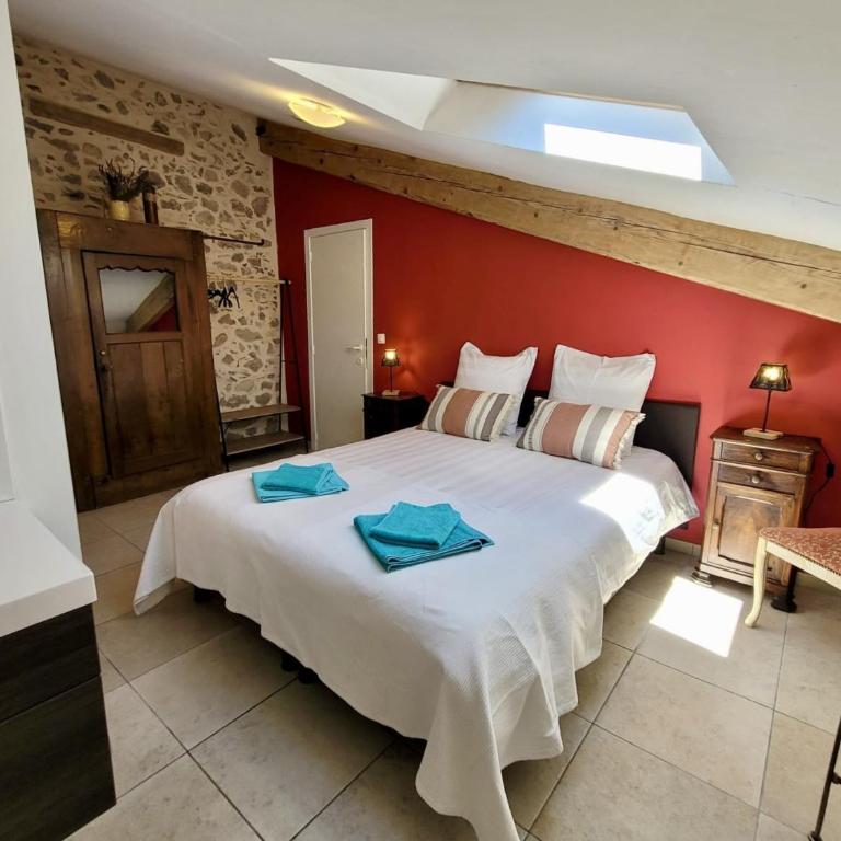 Gite de la Méouge, Domaine de la Méouge, piscine et accès direct rivière - Appartement 1 Chambre - Vue sur Piscine - 10
